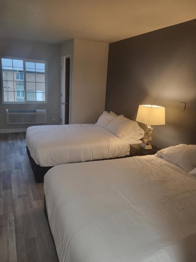 Red Fox Inn And Suites Waverly Eksteriør billede