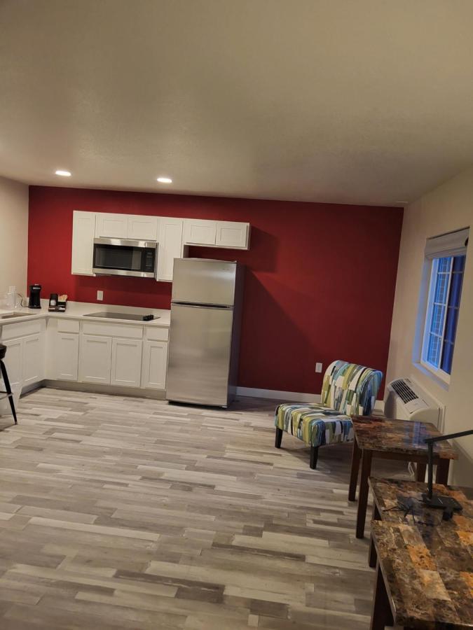 Red Fox Inn And Suites Waverly Eksteriør billede